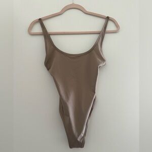 SKIMS Signature Swim Scoop Neck One Piece. Size XS in Desert.